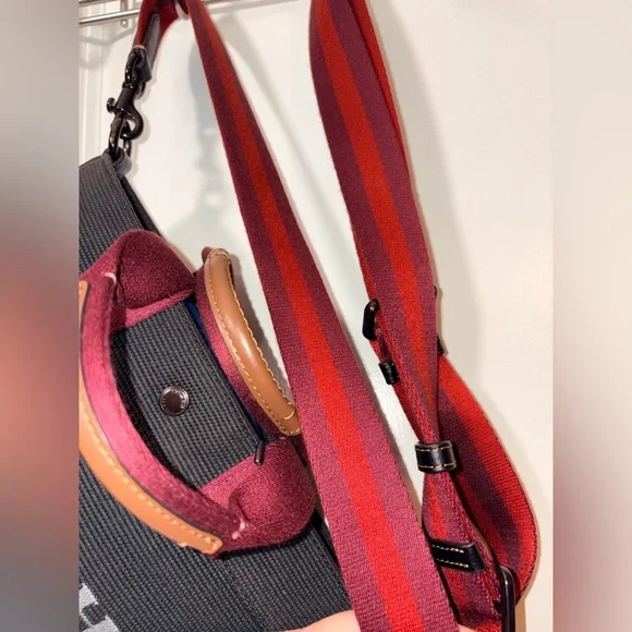 Coach Tote 20 in Colorblock Canvas & Leather - CU299 - Picture 9 of 13